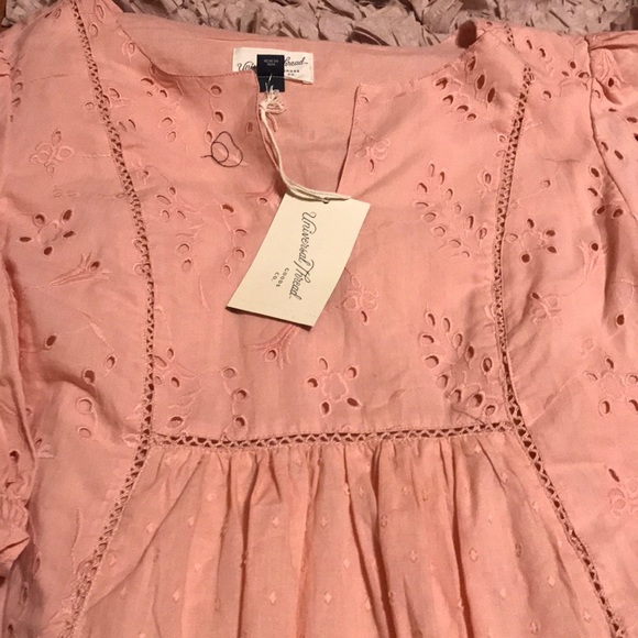Adorable blush peach eyelet lace dress - Picture 2 of 4